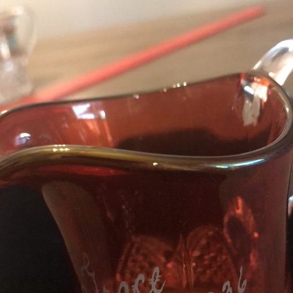 Vintage flash glass fair souvenir 1936 creamer and handled glass ruby red pair - Picture 14 of 16